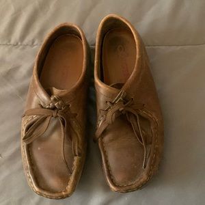 Well loved Clark Wallebees